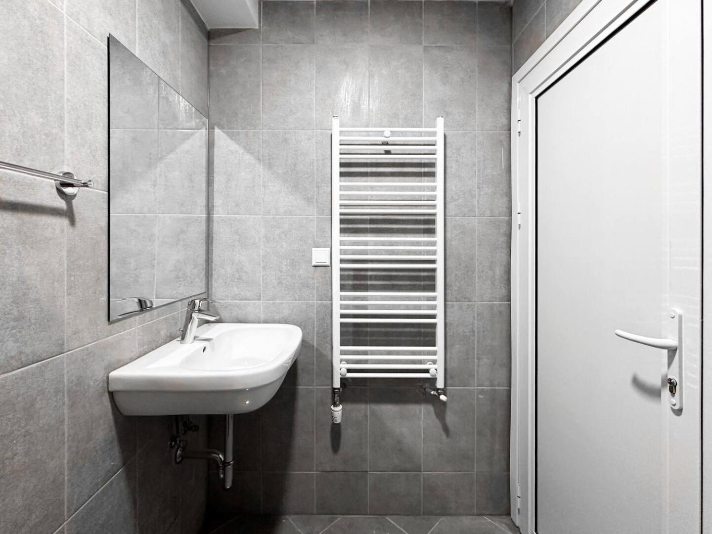 6 Studios 6 Bathrooms 2 Levels Kitchens Софія Екстер'єр фото